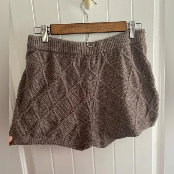 Old Navy High-Waisted Diamond Stitch Cable-Knit set,  Taupe, size S&M - Picture 9 of 14